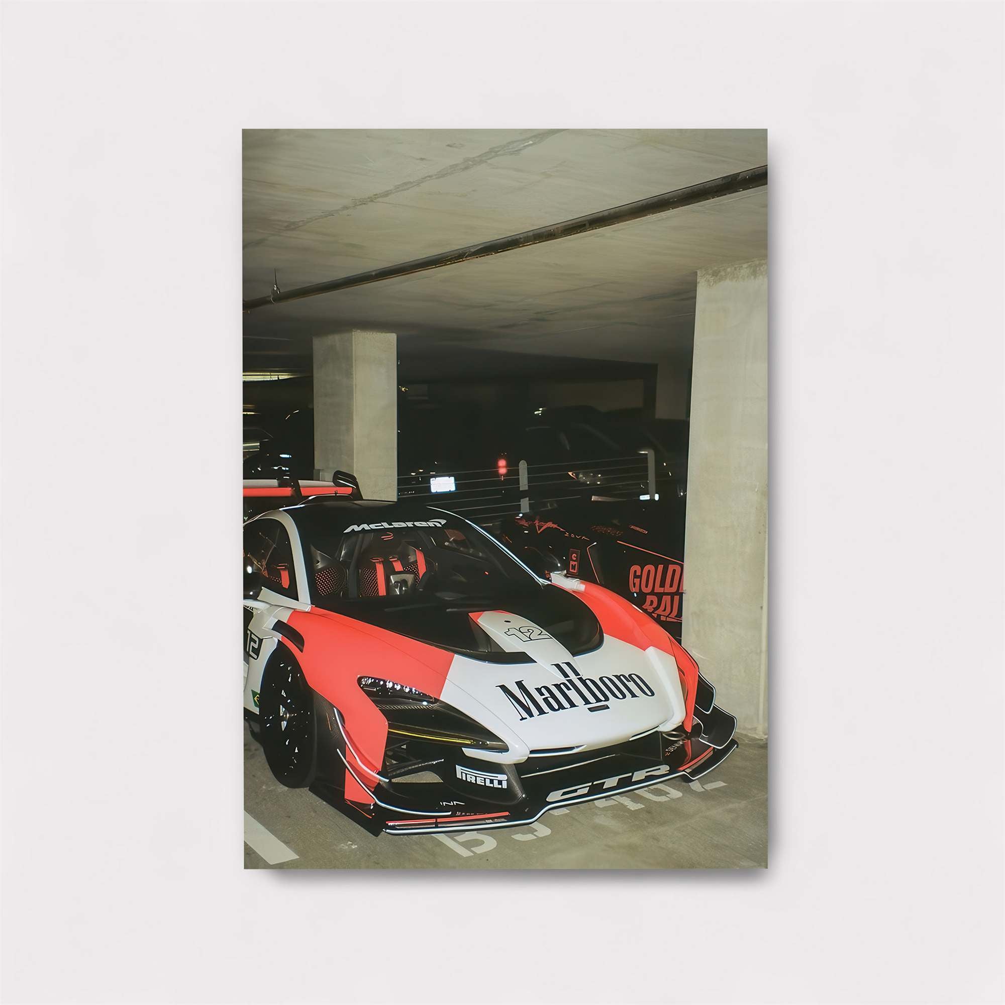 McLaren Menace Safe Wall Magnetic / M