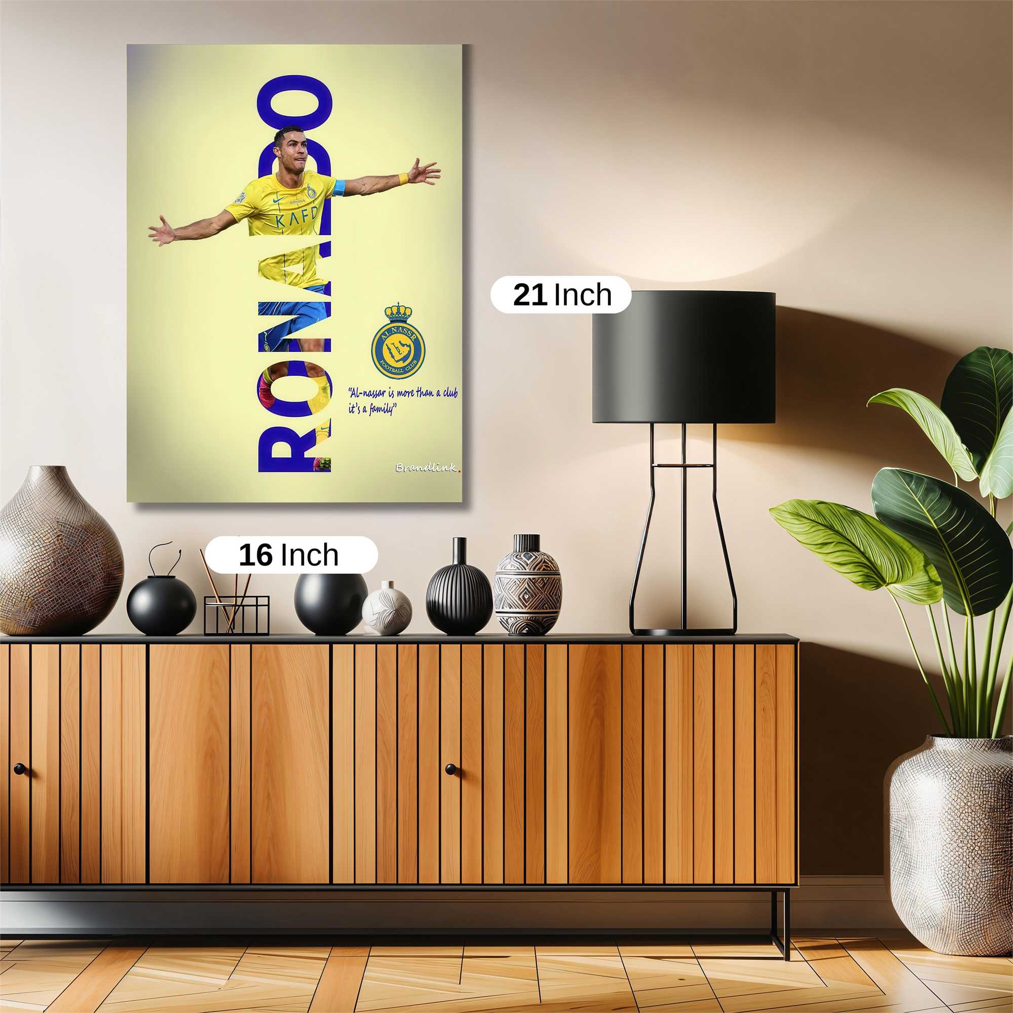 Ronaldo Radiant Safe Wall Magnetic / M