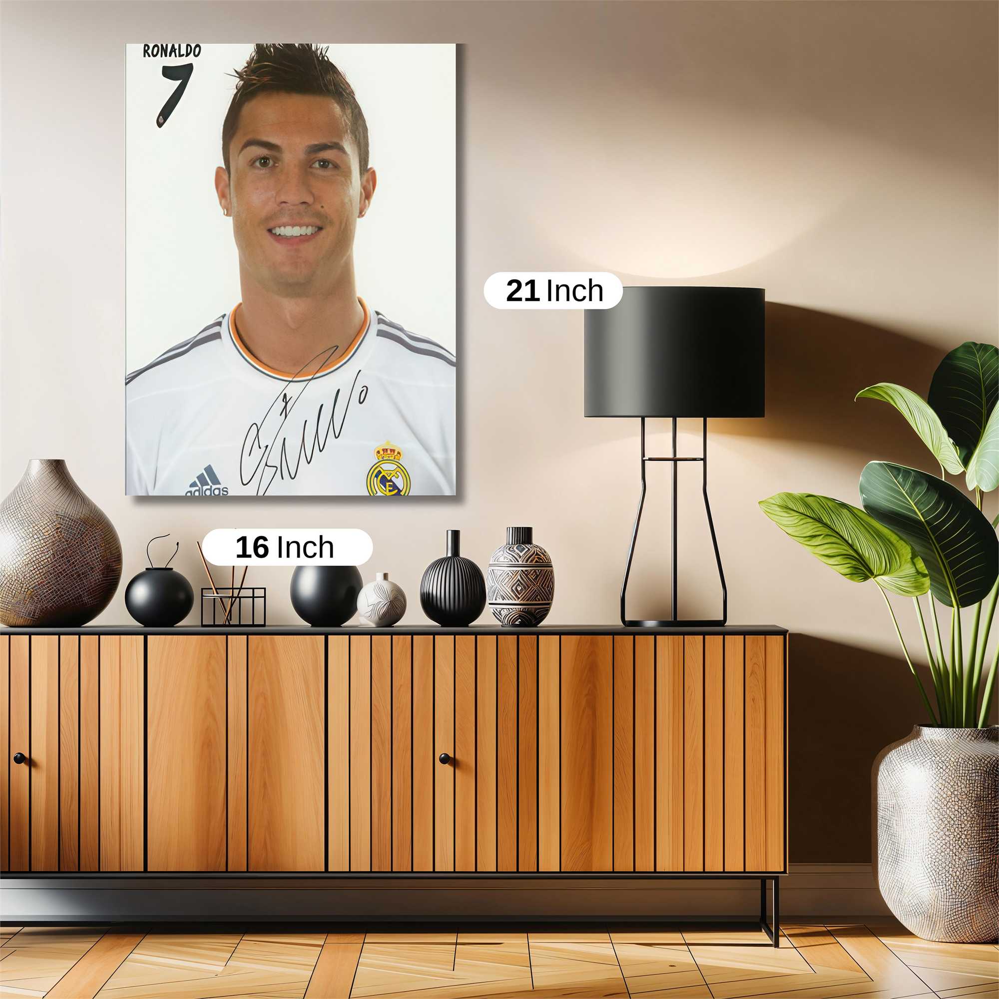Ronaldo Radiant Safe Wall Magnetic / M