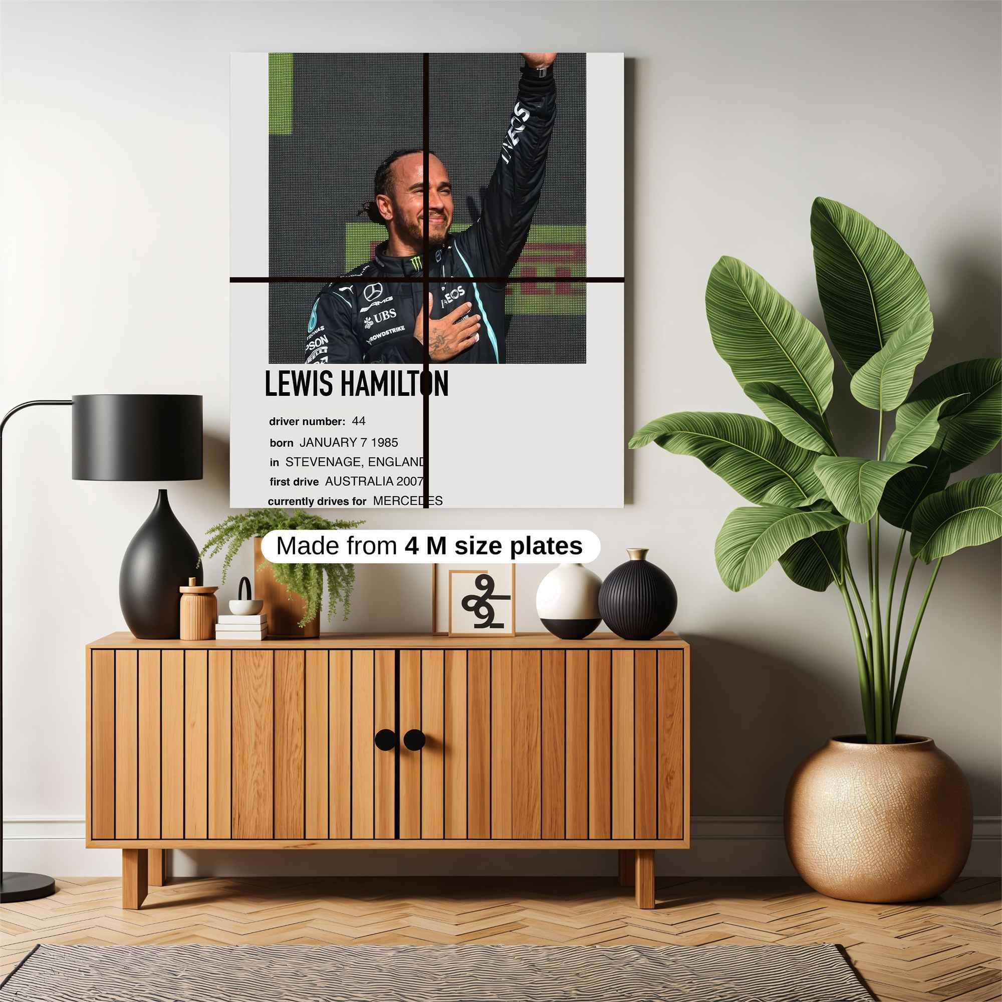 Hamilton Triumphant Safe Wall Magnetic / M