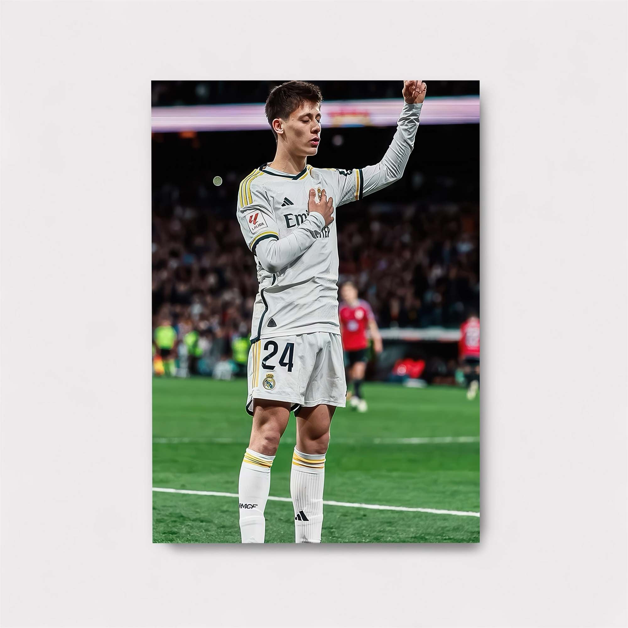 Valverde Triumphant Safe Wall Magnetic / M