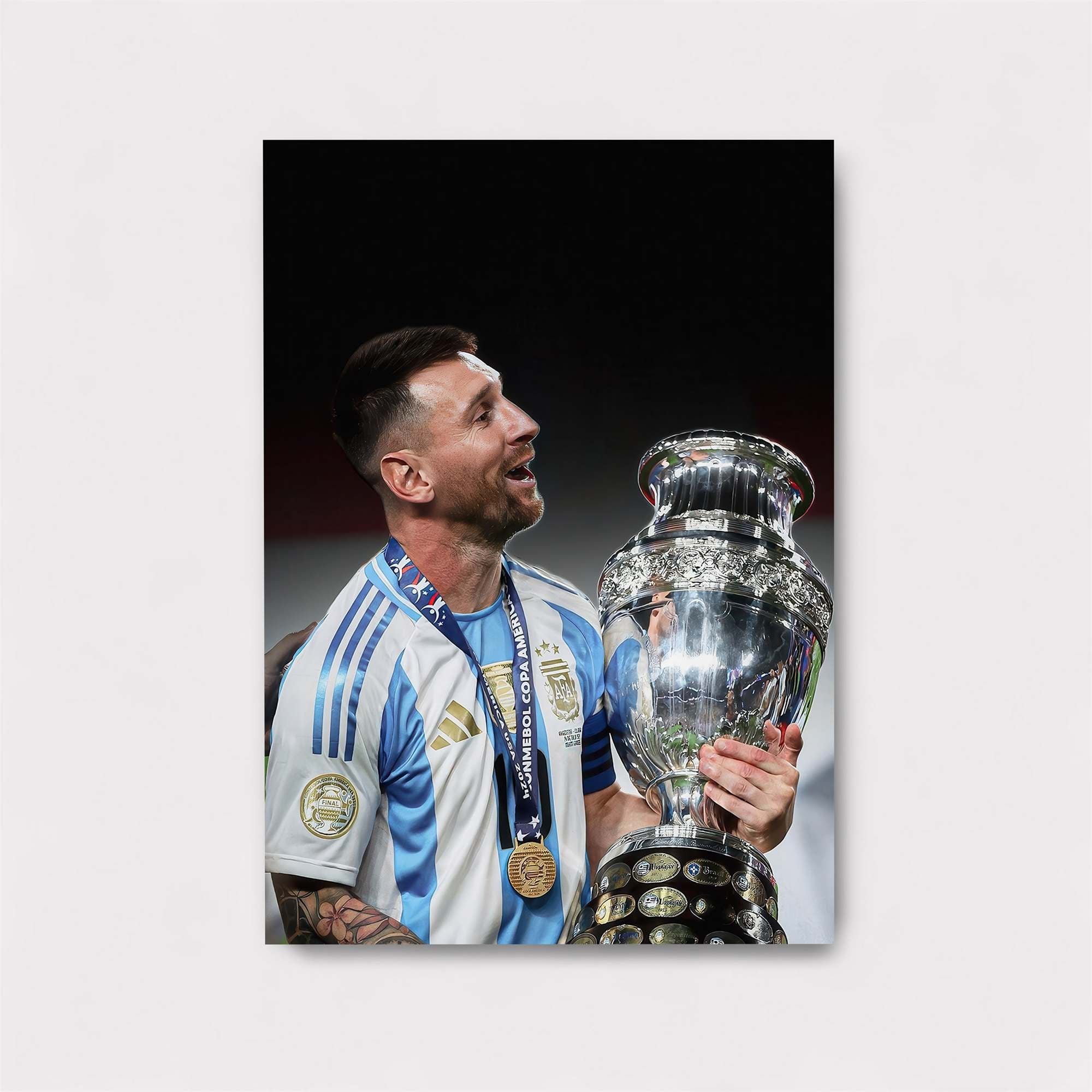 Messi Triumphant Safe Wall Magnetic / M