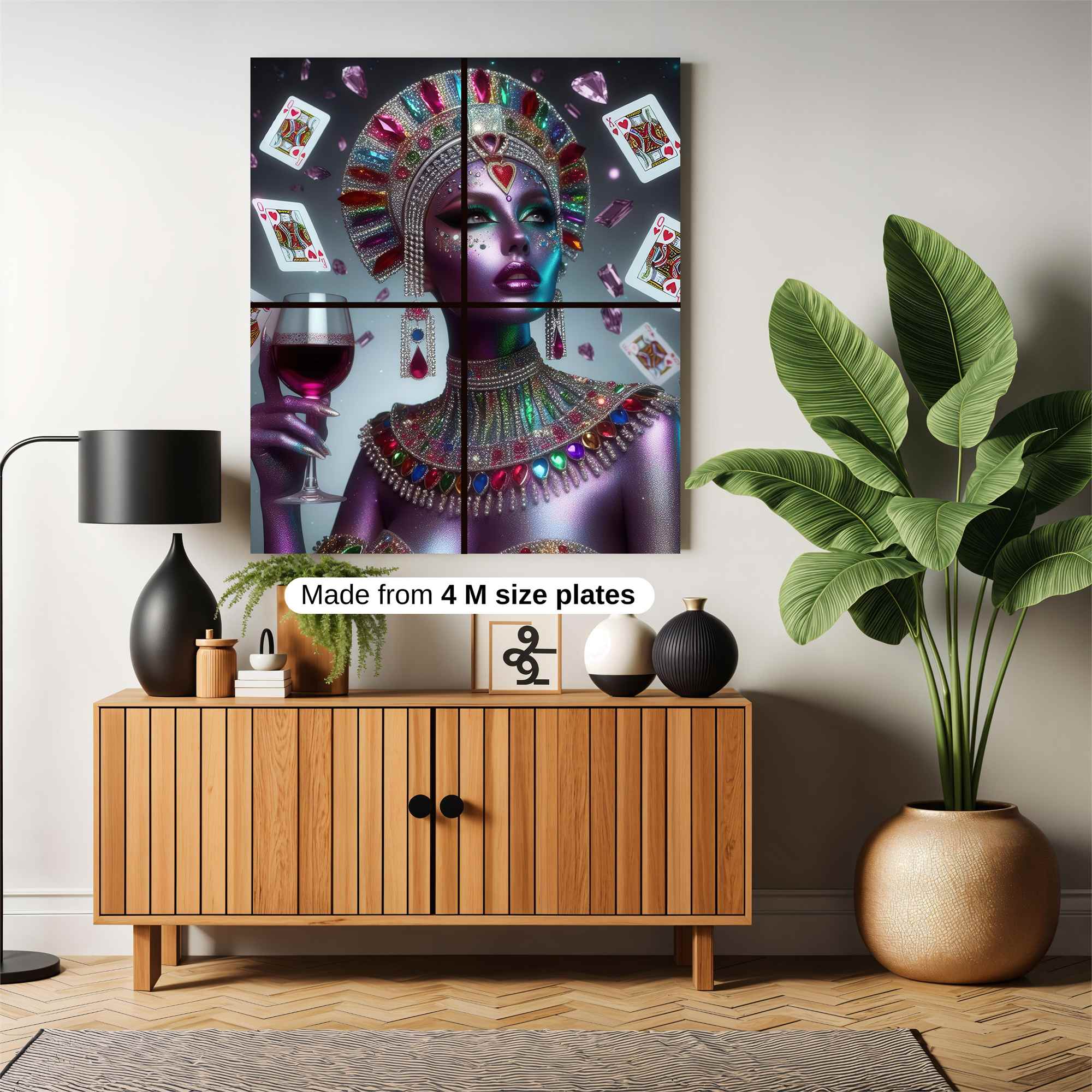 Queen Enigma Safe Wall Magnetic / M