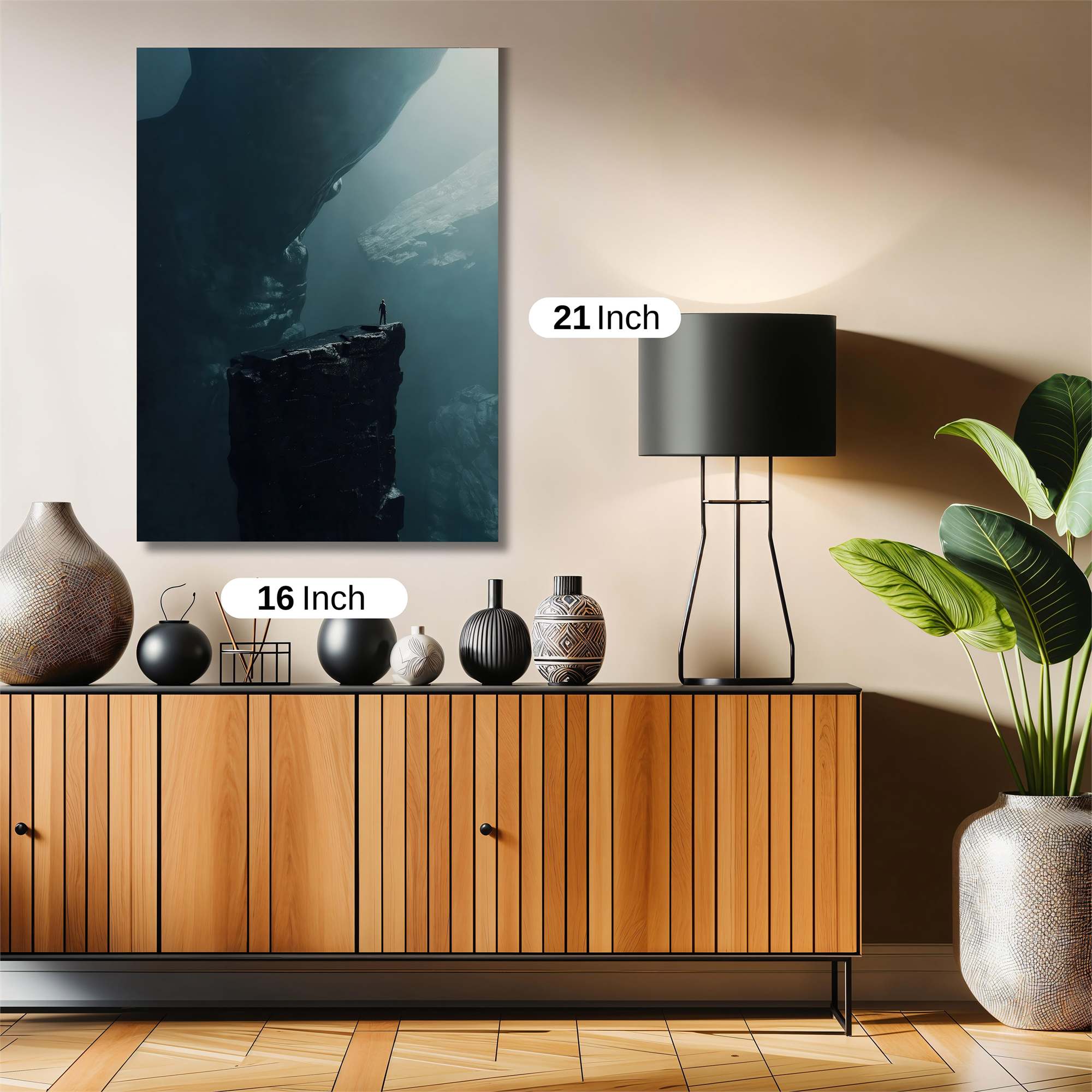 Solitary Majesty Safe Wall Magnetic / M