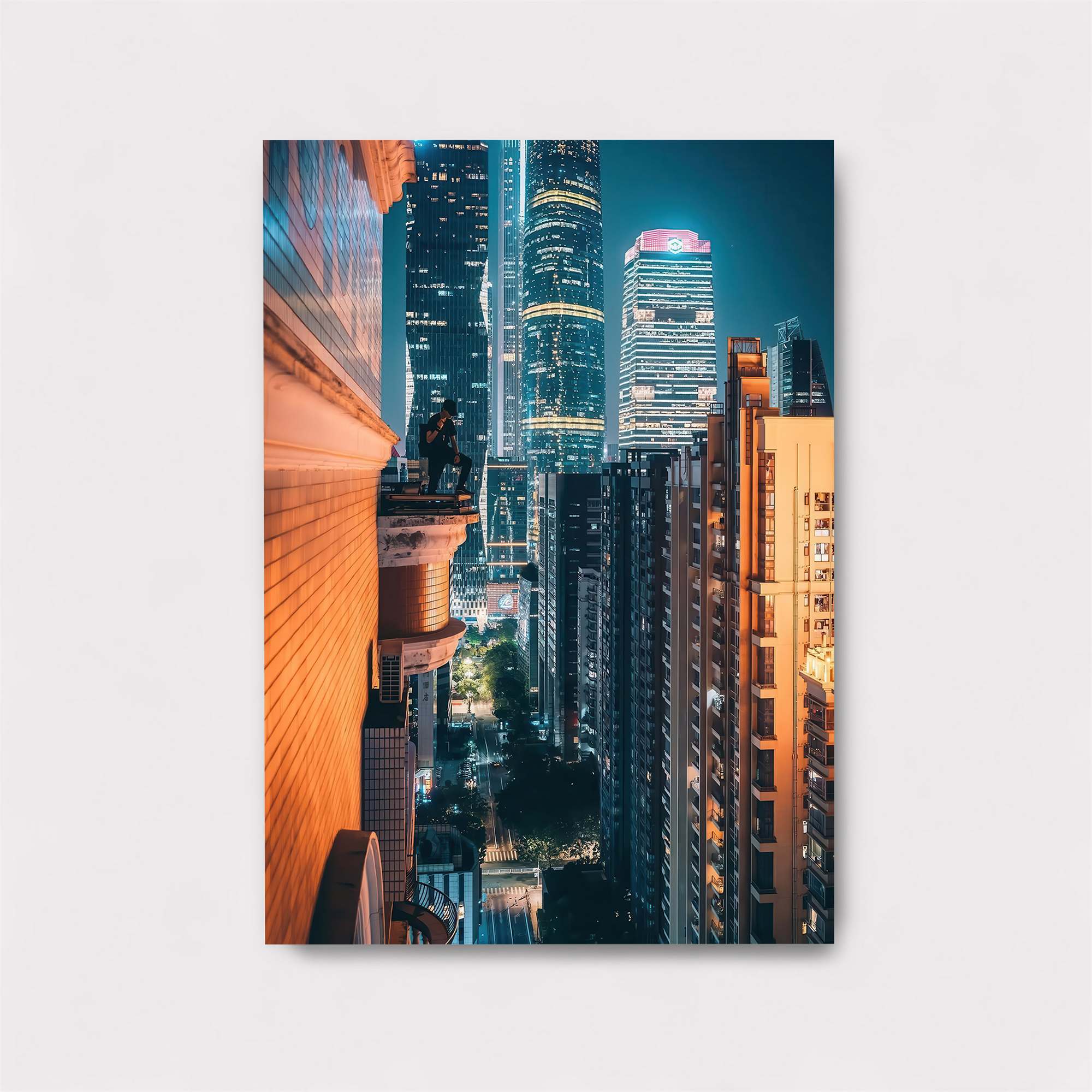 Urban Vertigo Safe Wall Magnetic / M