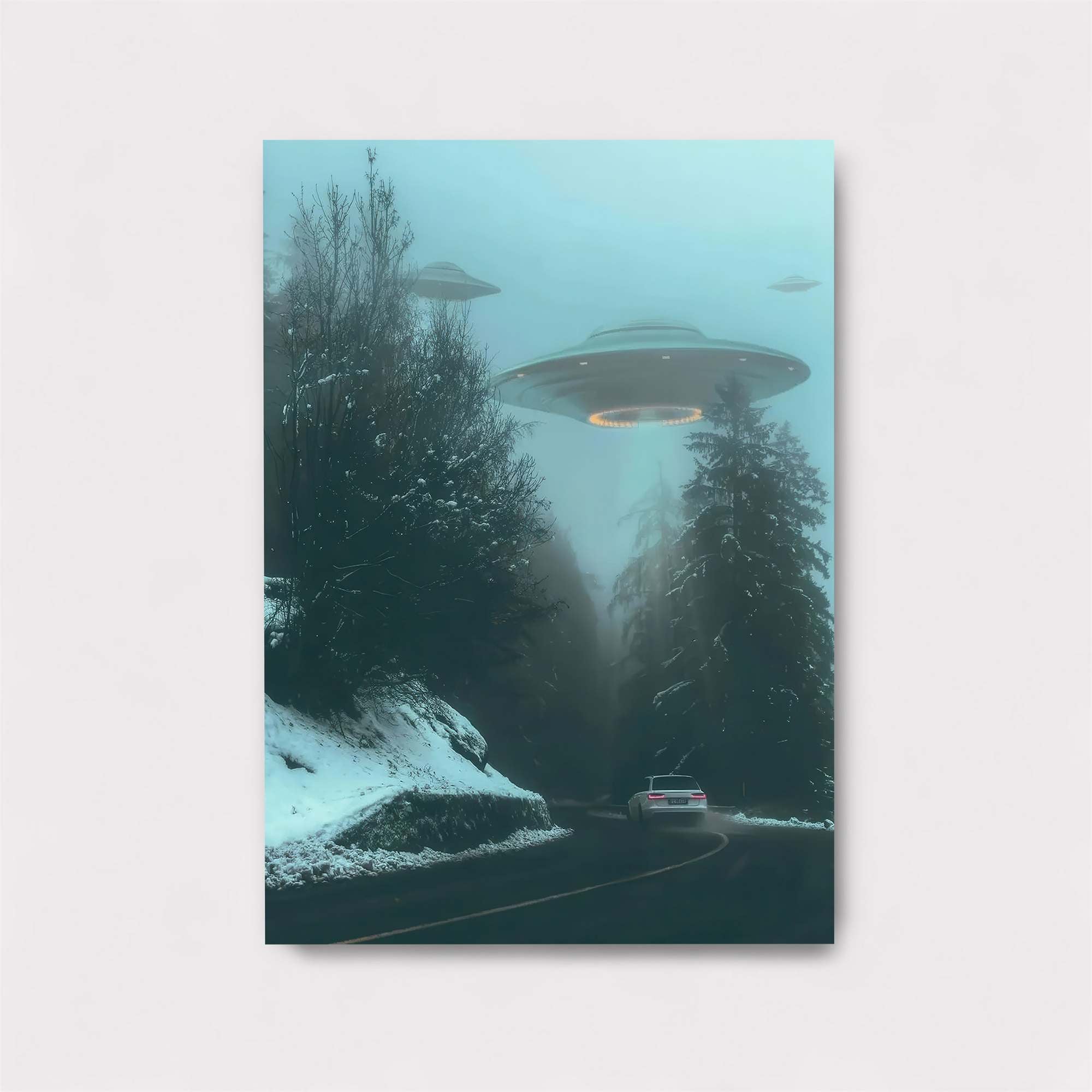 UFO Intrigue Safe Wall Magnetic / M