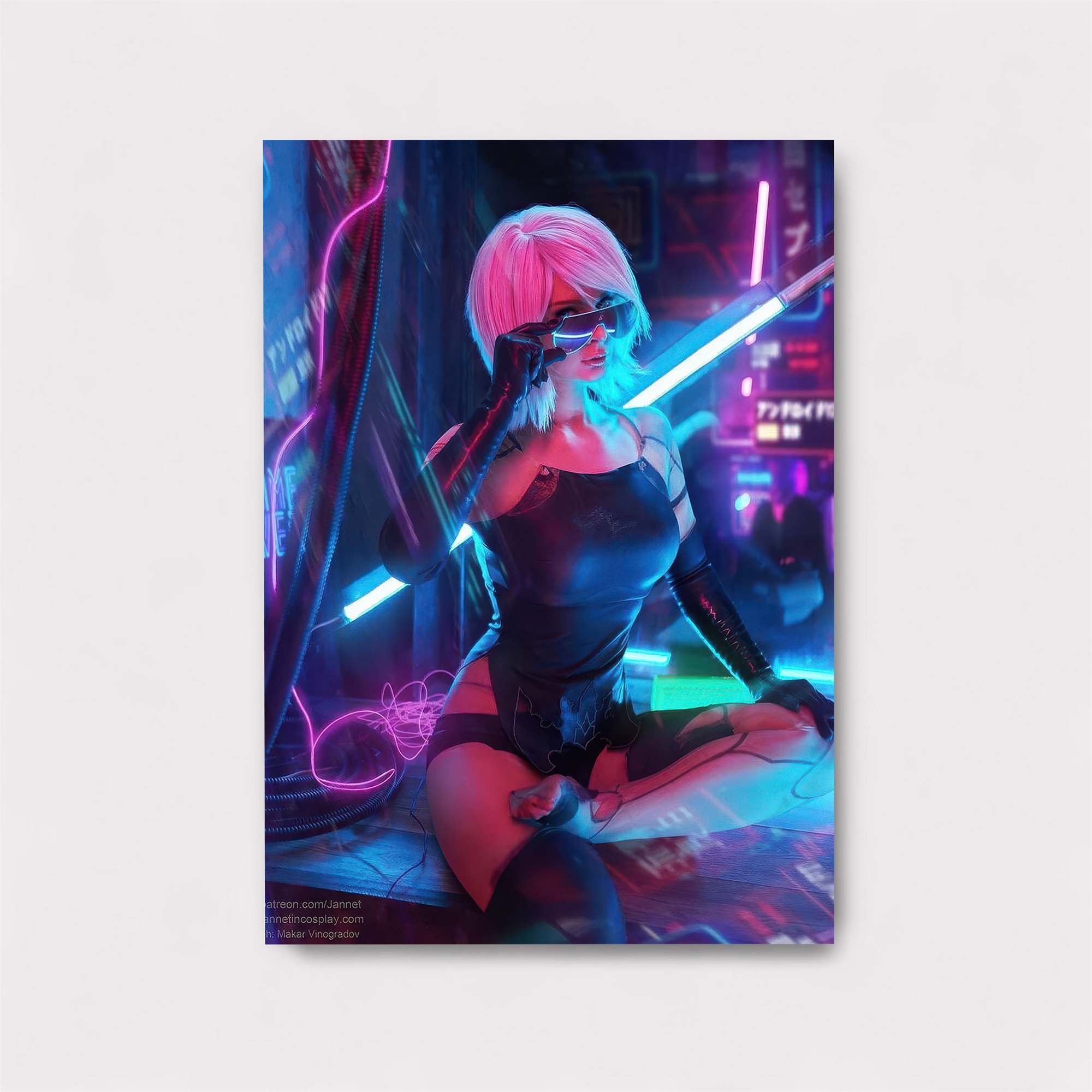 Lucy Cyberpunk Safe Wall Magnetic / M