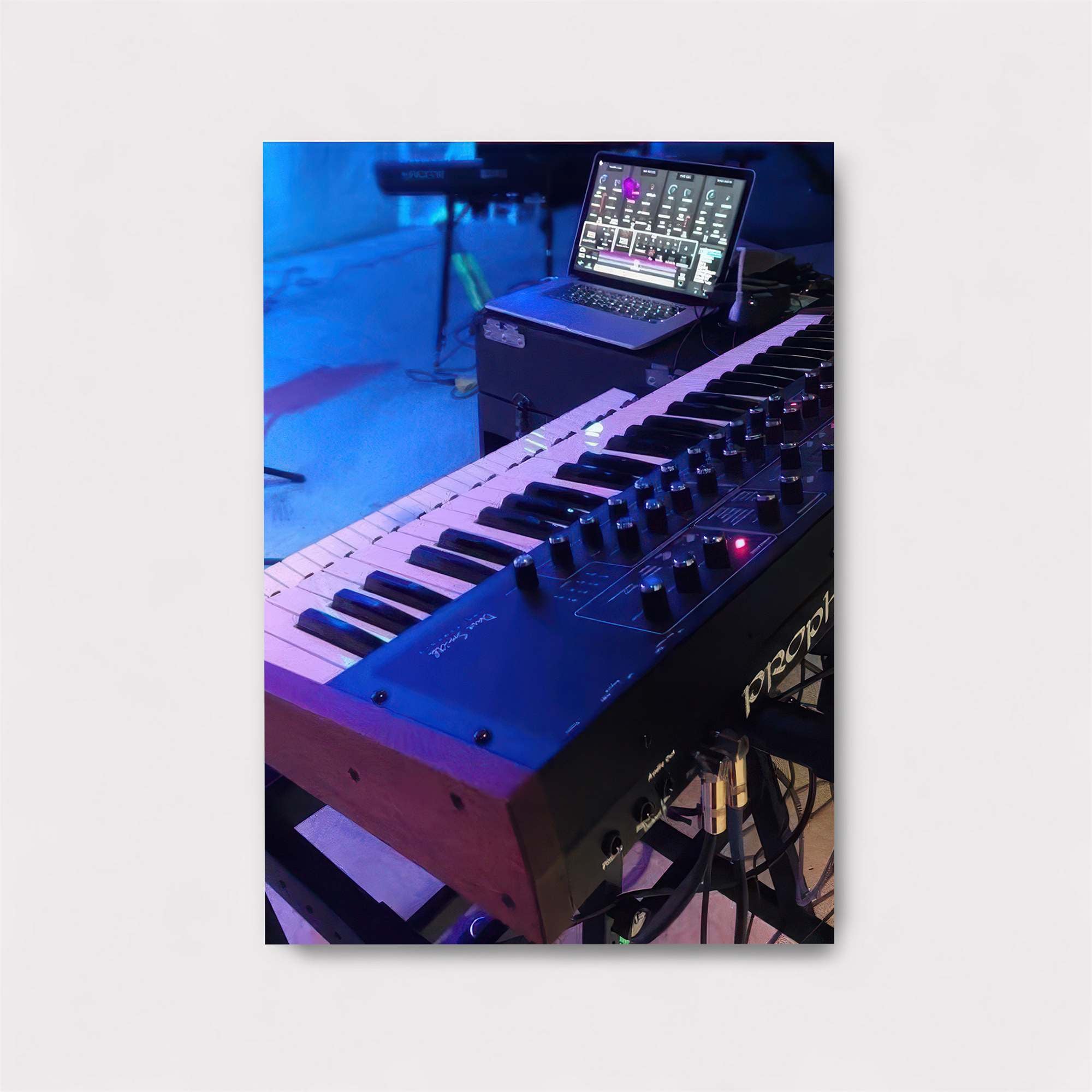 Synth Vibes Safe Wall Magnetic / M