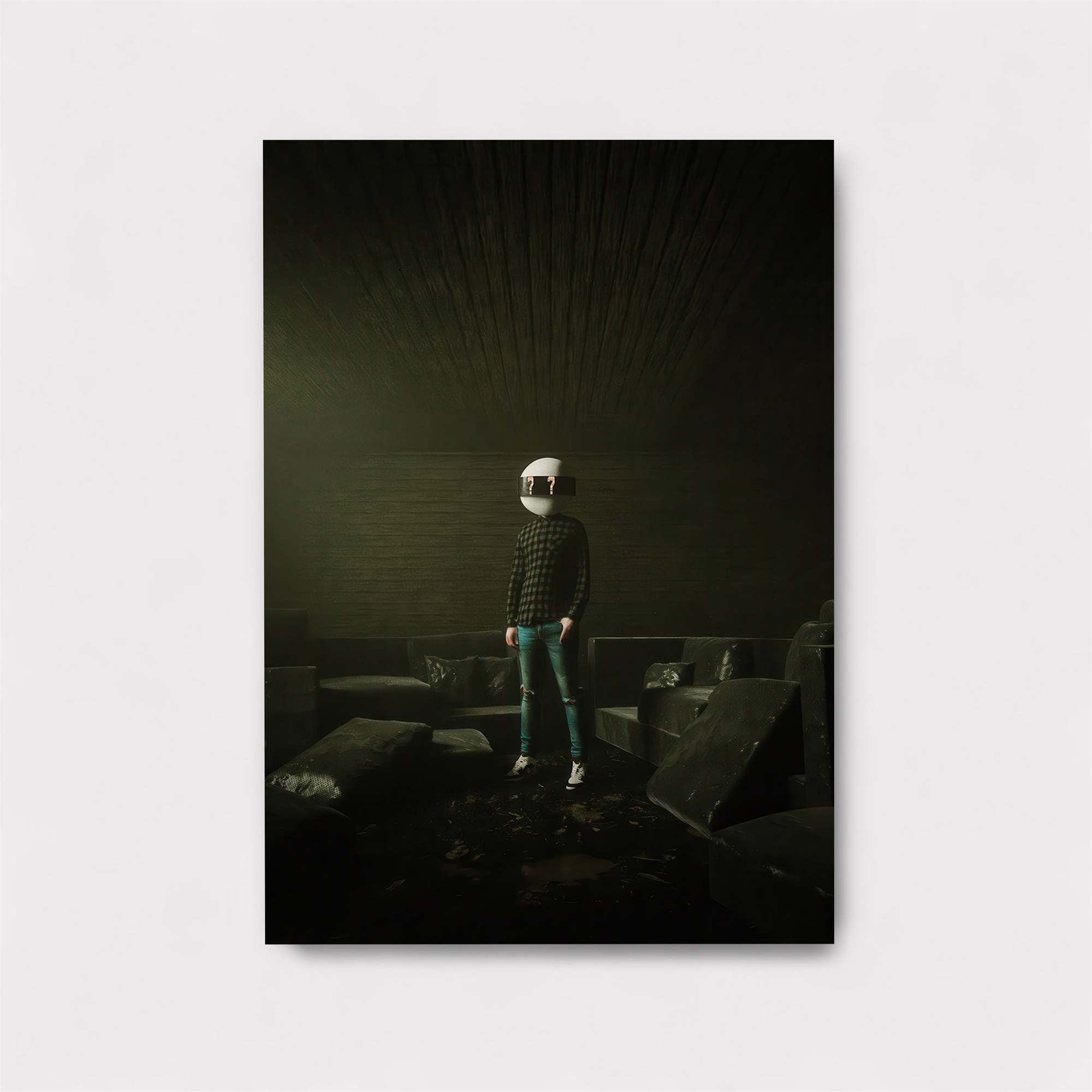 Helmeted Mystery Safe Wall Magnetic / M