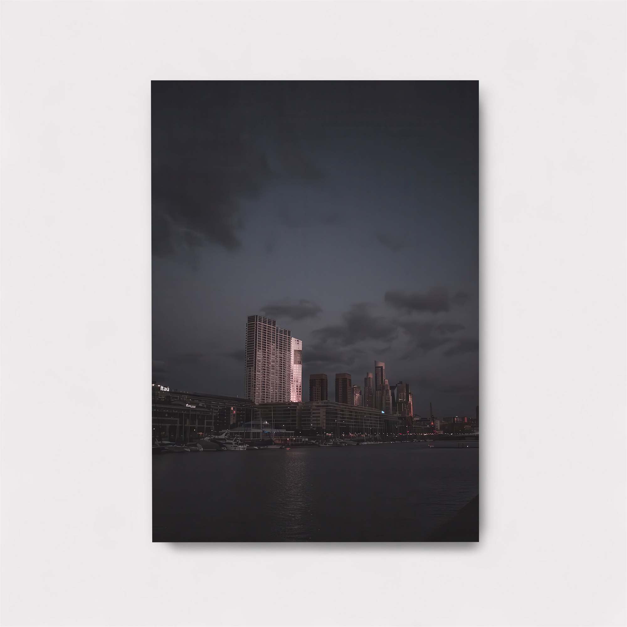 Skyline Whisper Safe Wall Magnetic / M