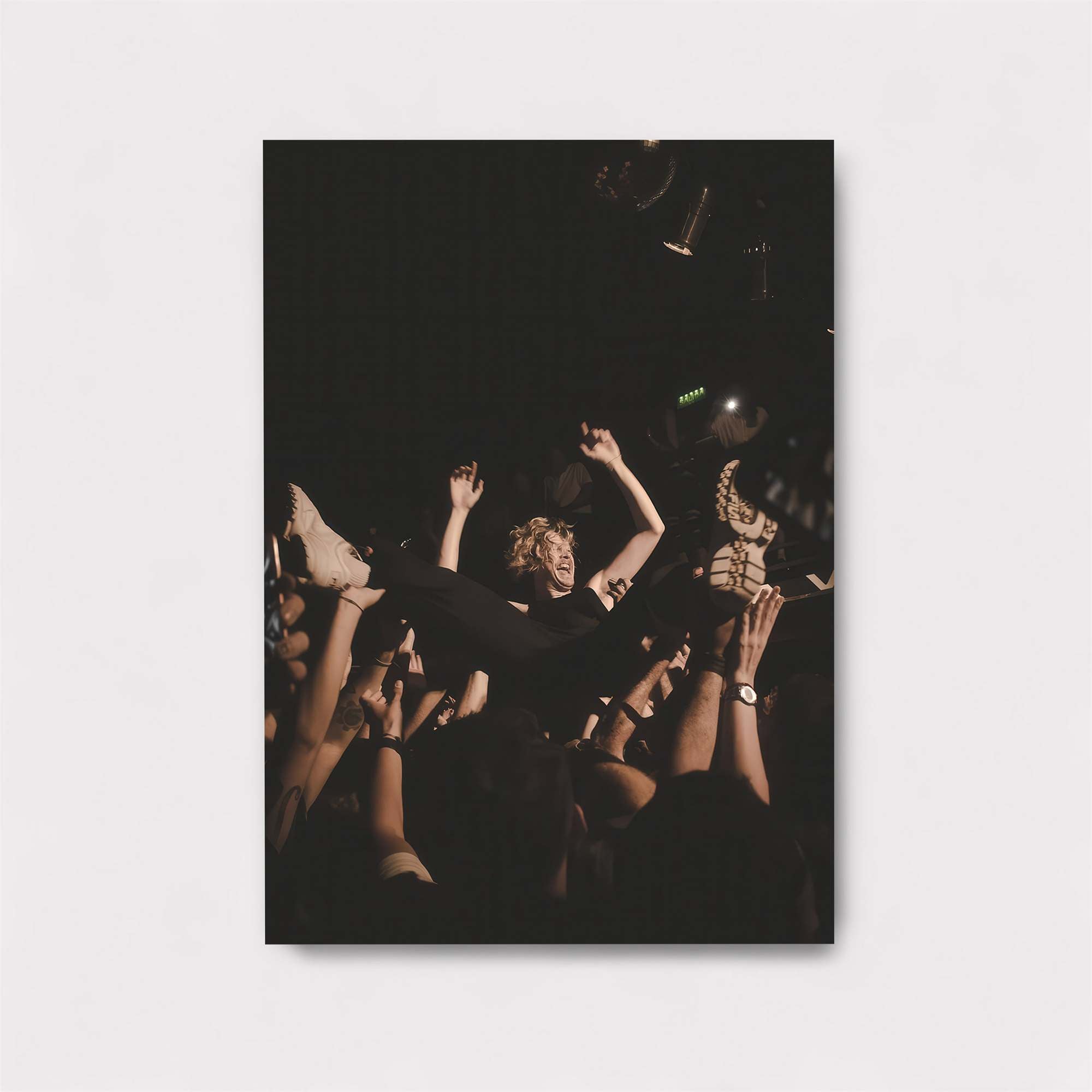 Concert Euphoria Safe Wall Magnetic / M