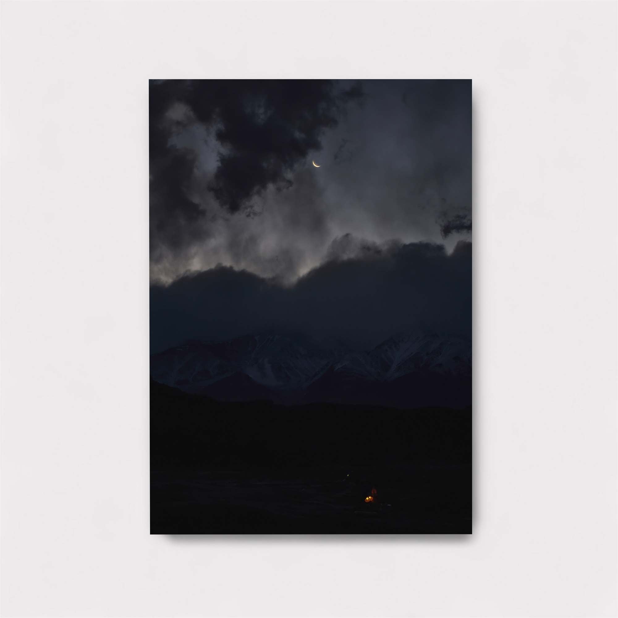 Moonlit Mystery Safe Wall Magnetic / M