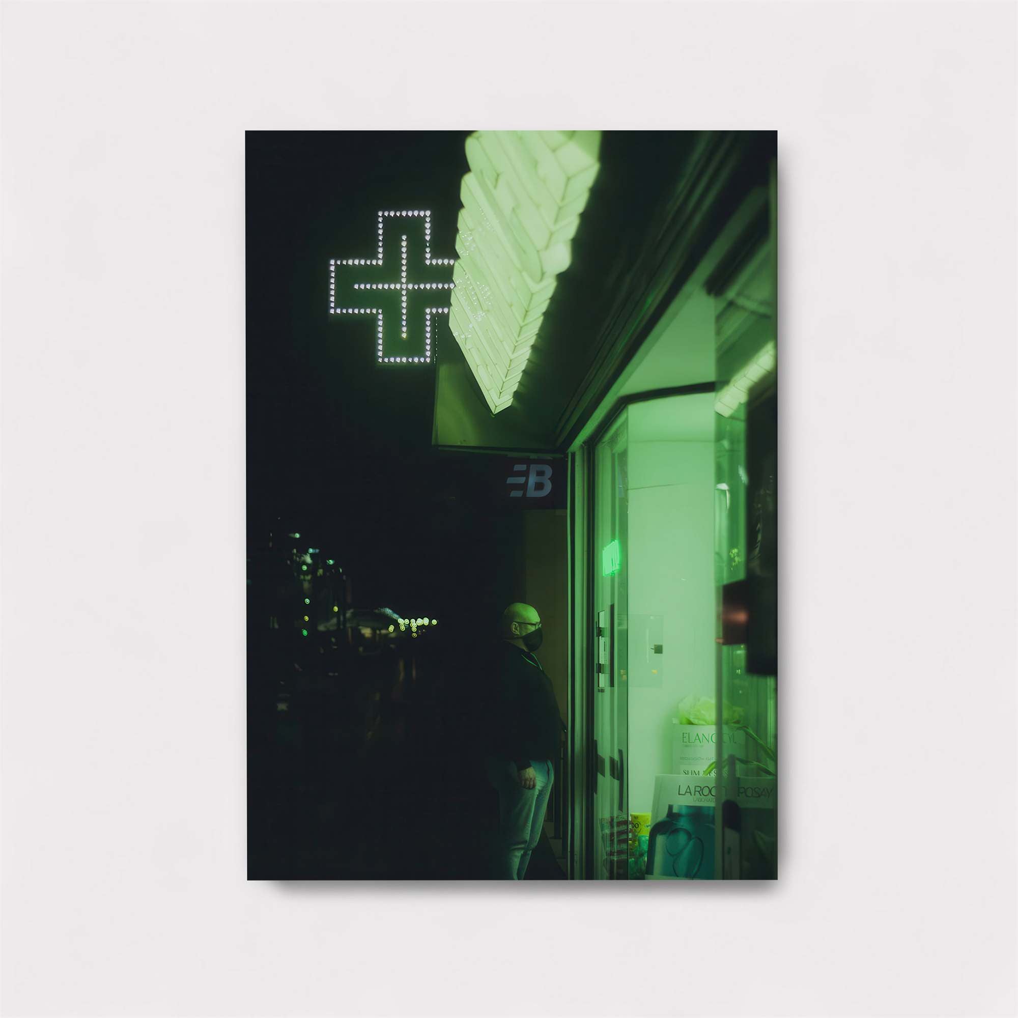 Pharmacy Glow Safe Wall Magnetic / M