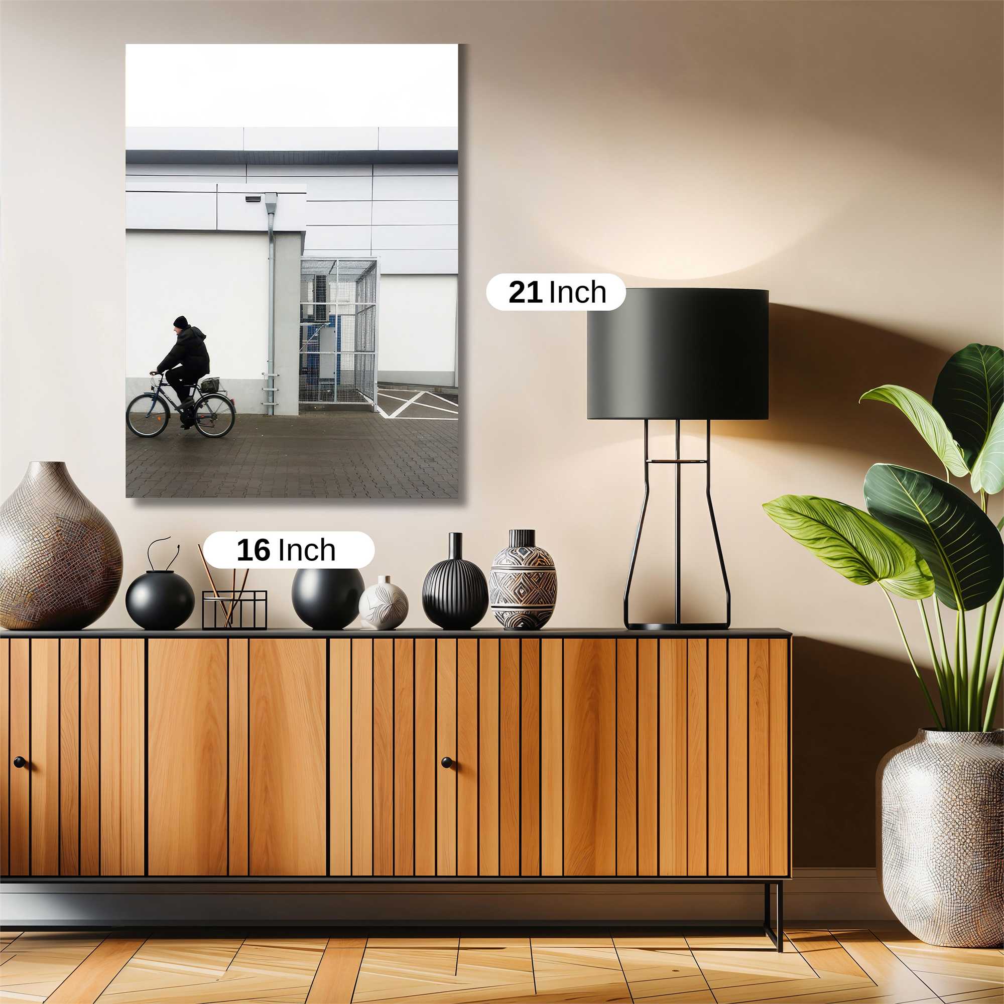 Cyclist Solitude Safe Wall Magnetic / M