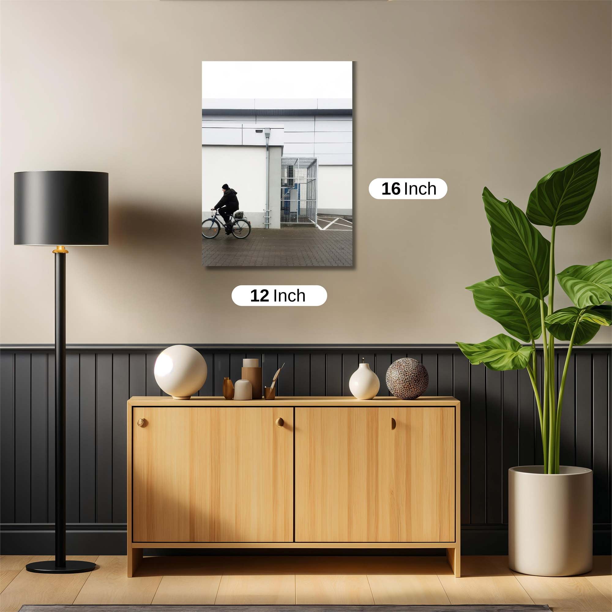 Cyclist Solitude Safe Wall Magnetic / M