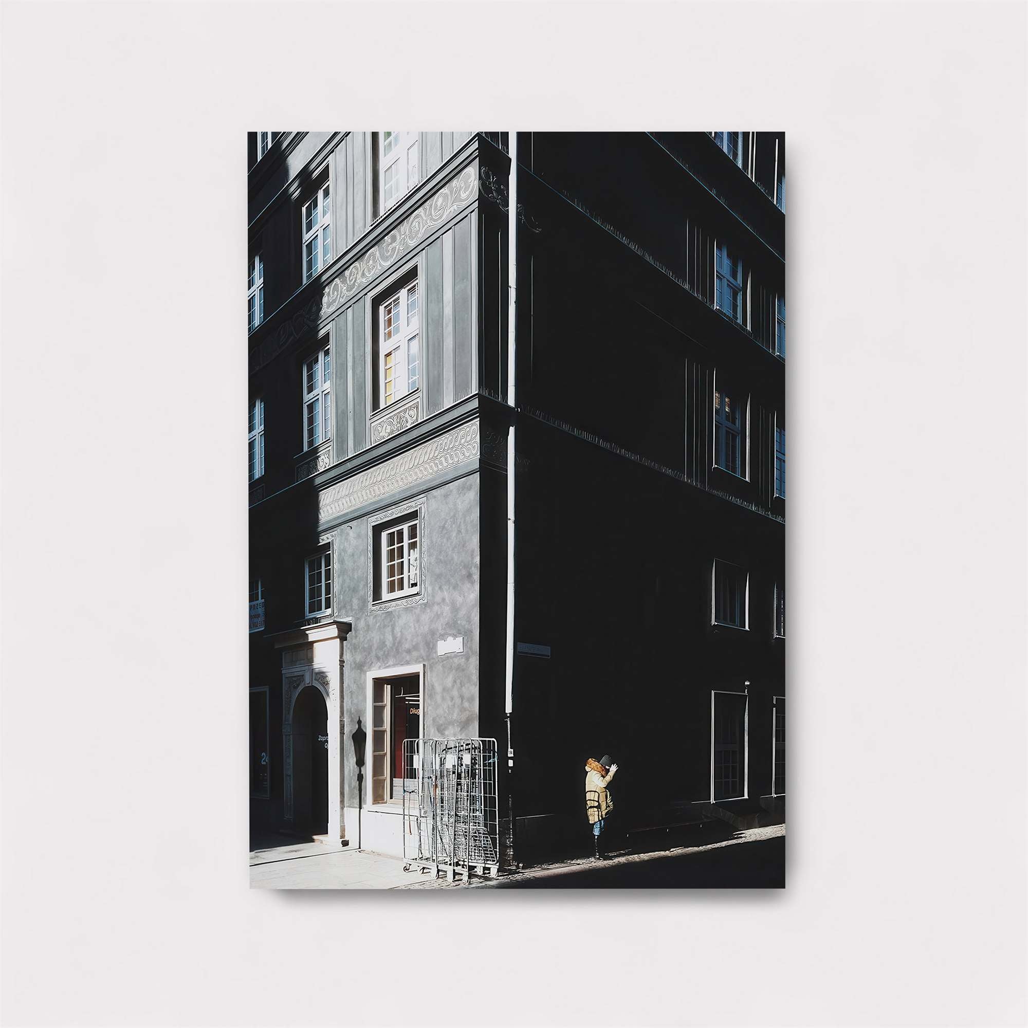 Shadowed Serenity Safe Wall Magnetic / M
