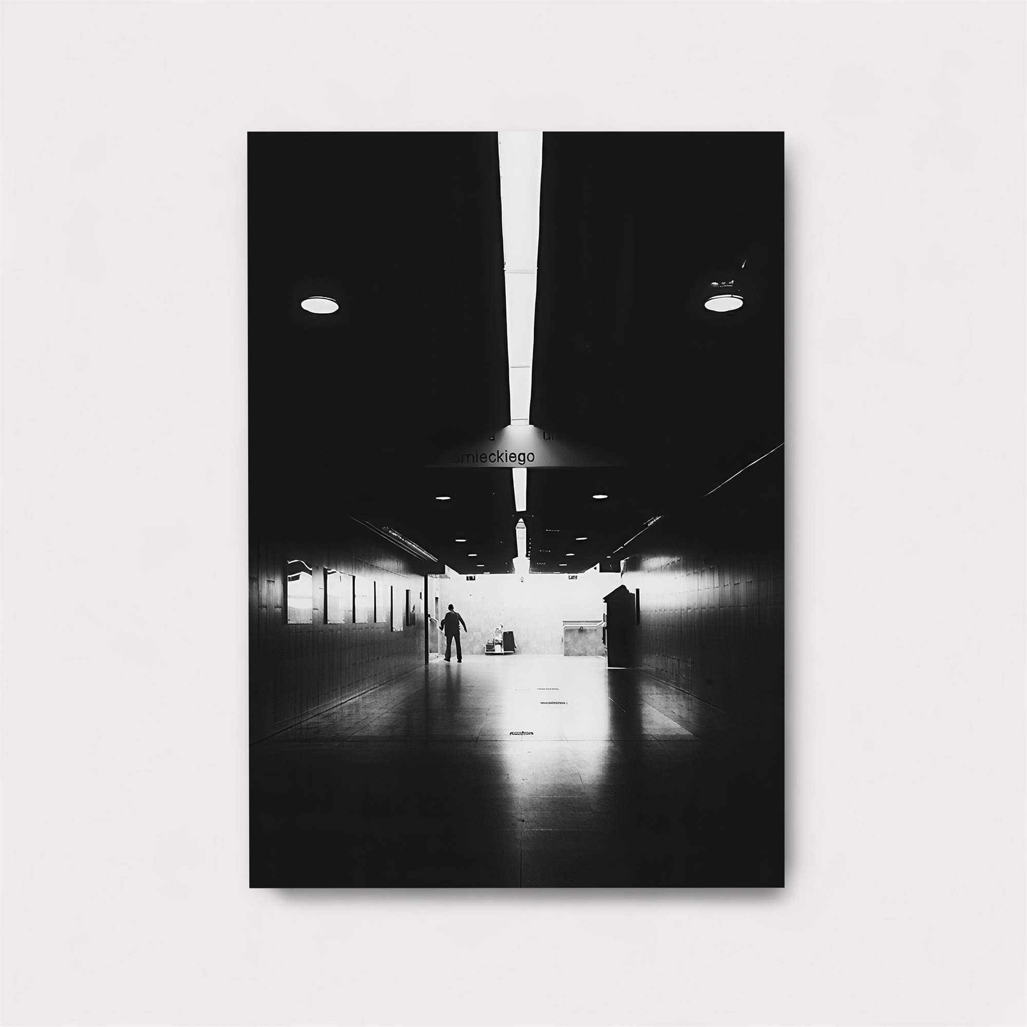 Tunnel Solitude Safe Wall Magnetic / M