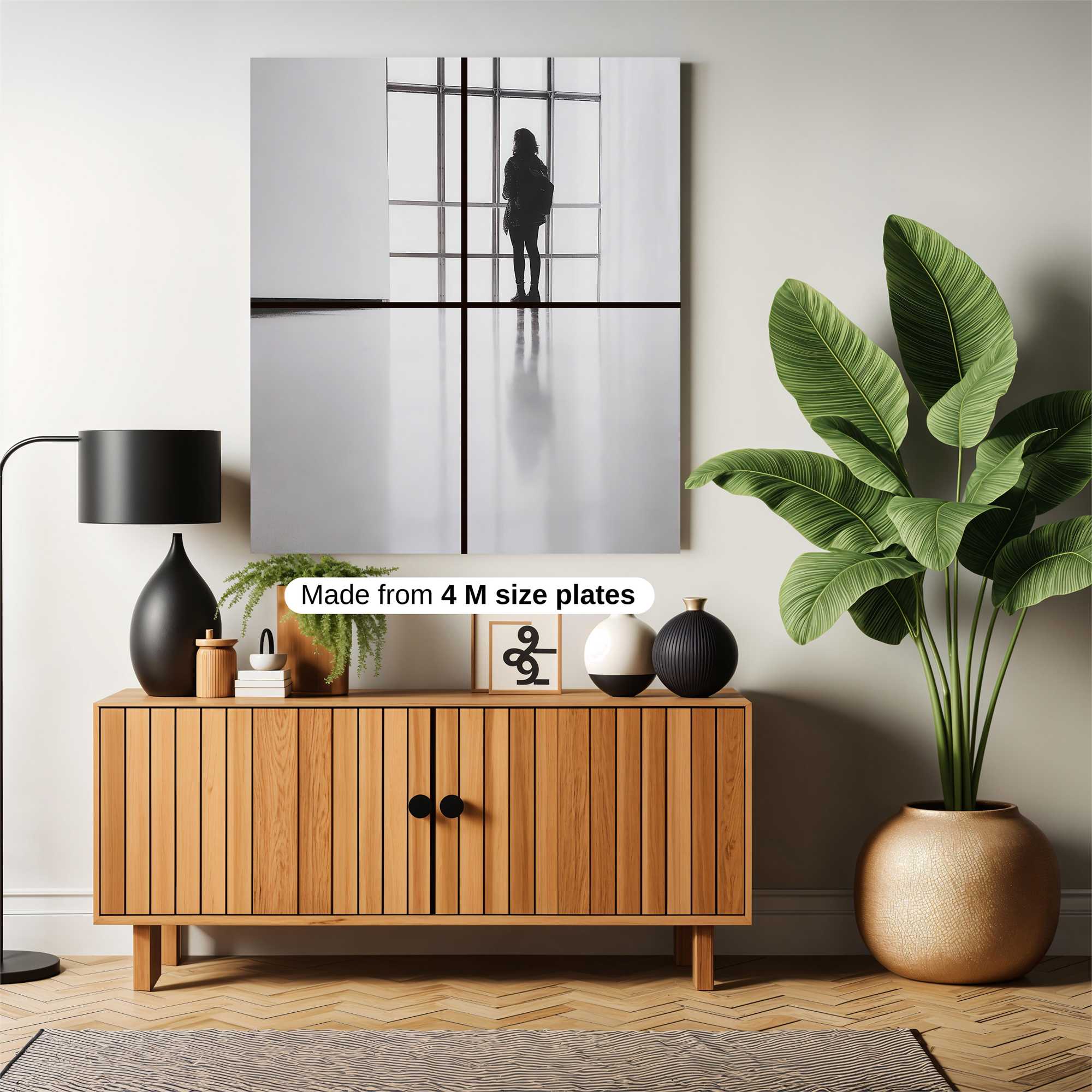 Windowed Solitude Safe Wall Magnetic / M