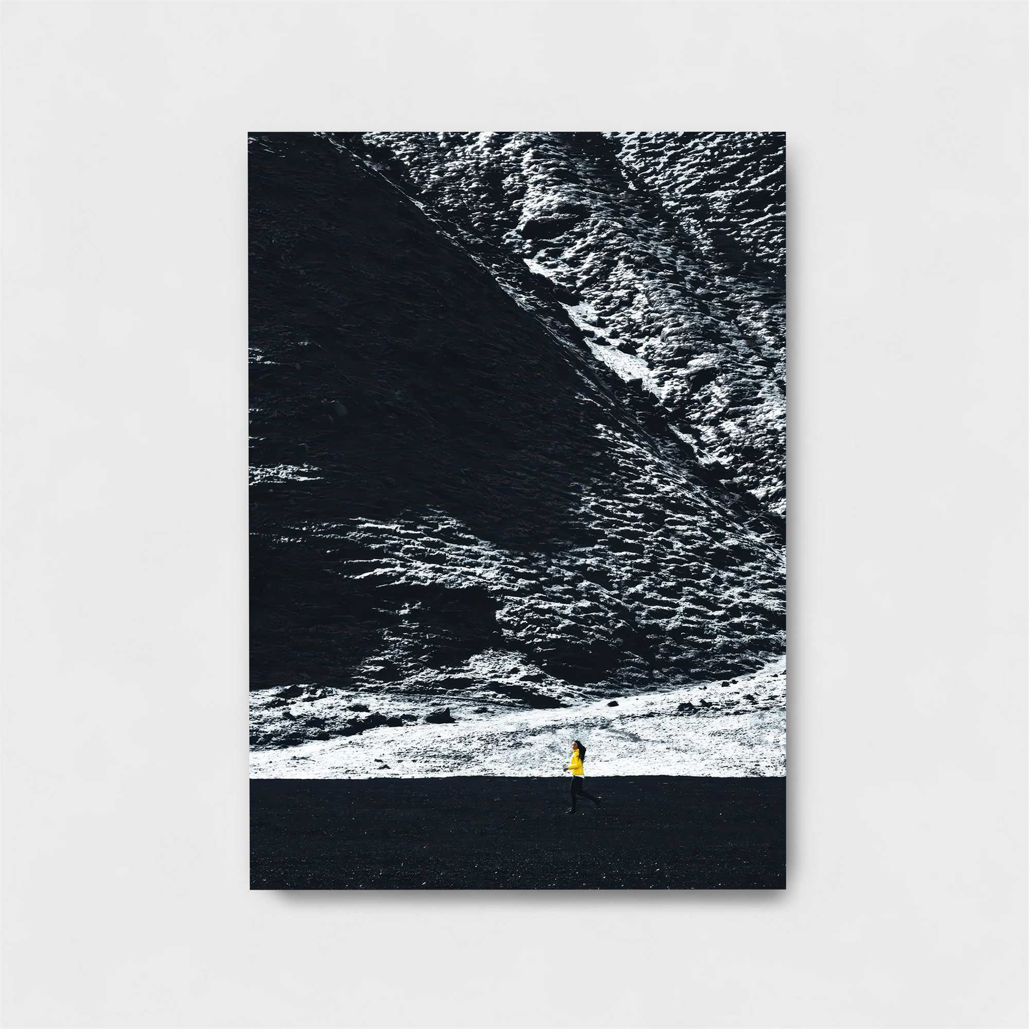 Volcano Serene Safe Wall Magnetic / M