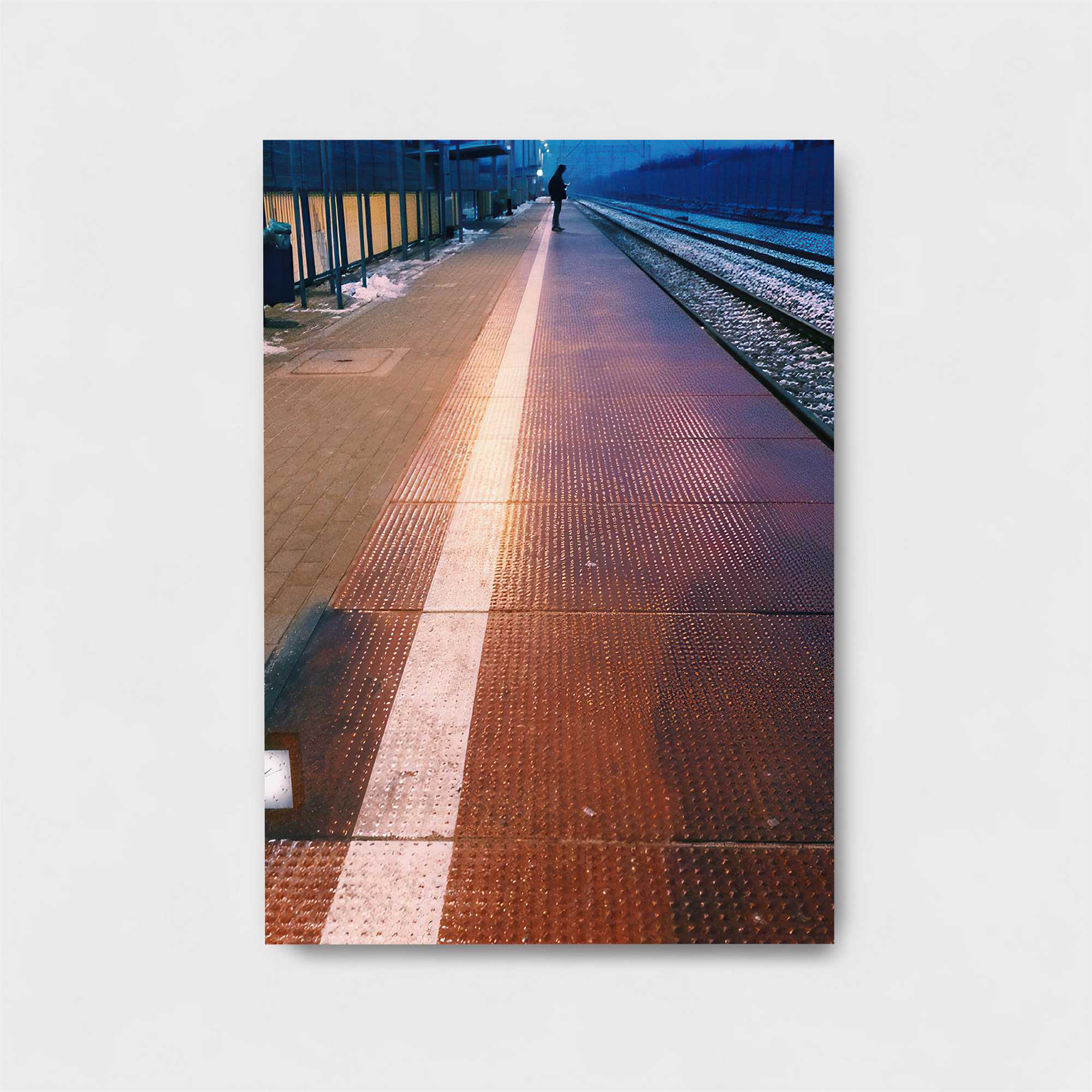Platform Solitude Safe Wall Magnetic / M