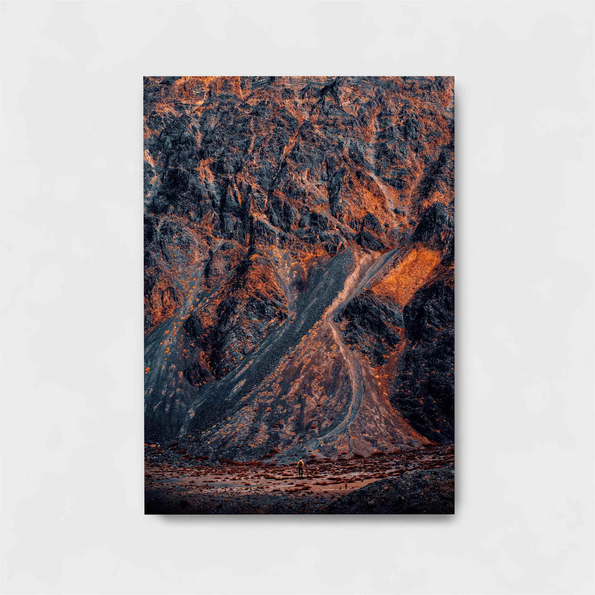 Volcano Serenity Safe Wall Magnetic / M