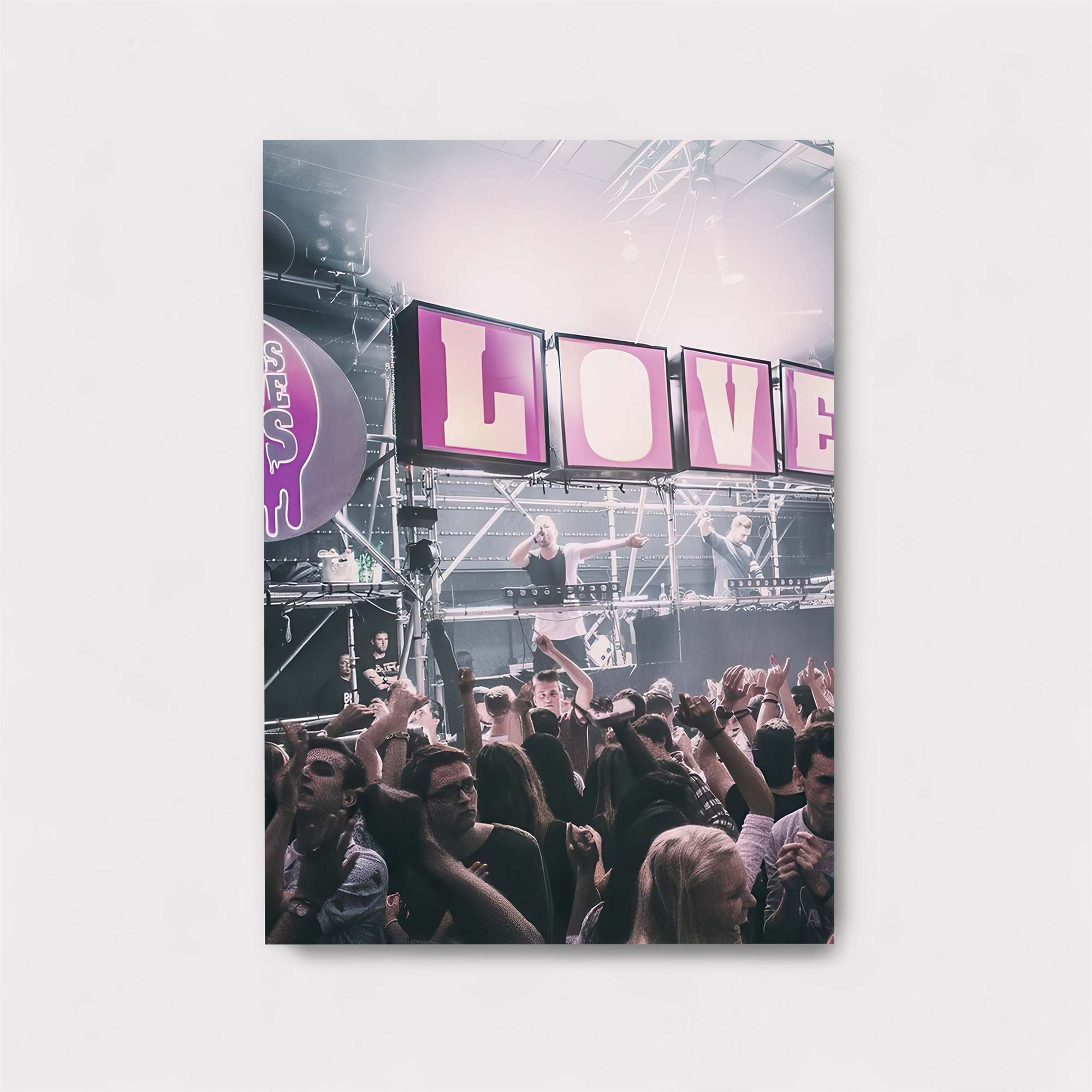 Pagoda Serenity Safe Wall Magnetic / M