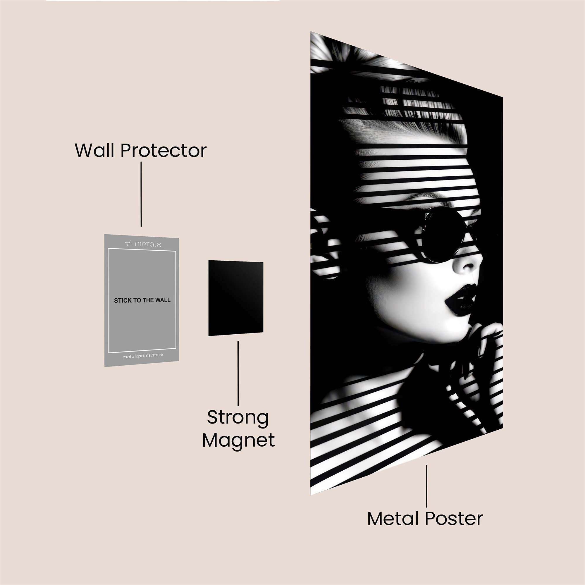 Striped Mystery Safe Wall Magnetic / M