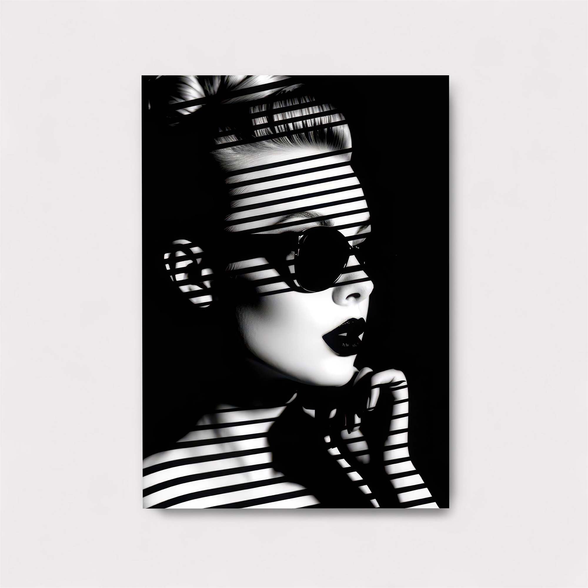 Striped Mystery Safe Wall Magnetic / M