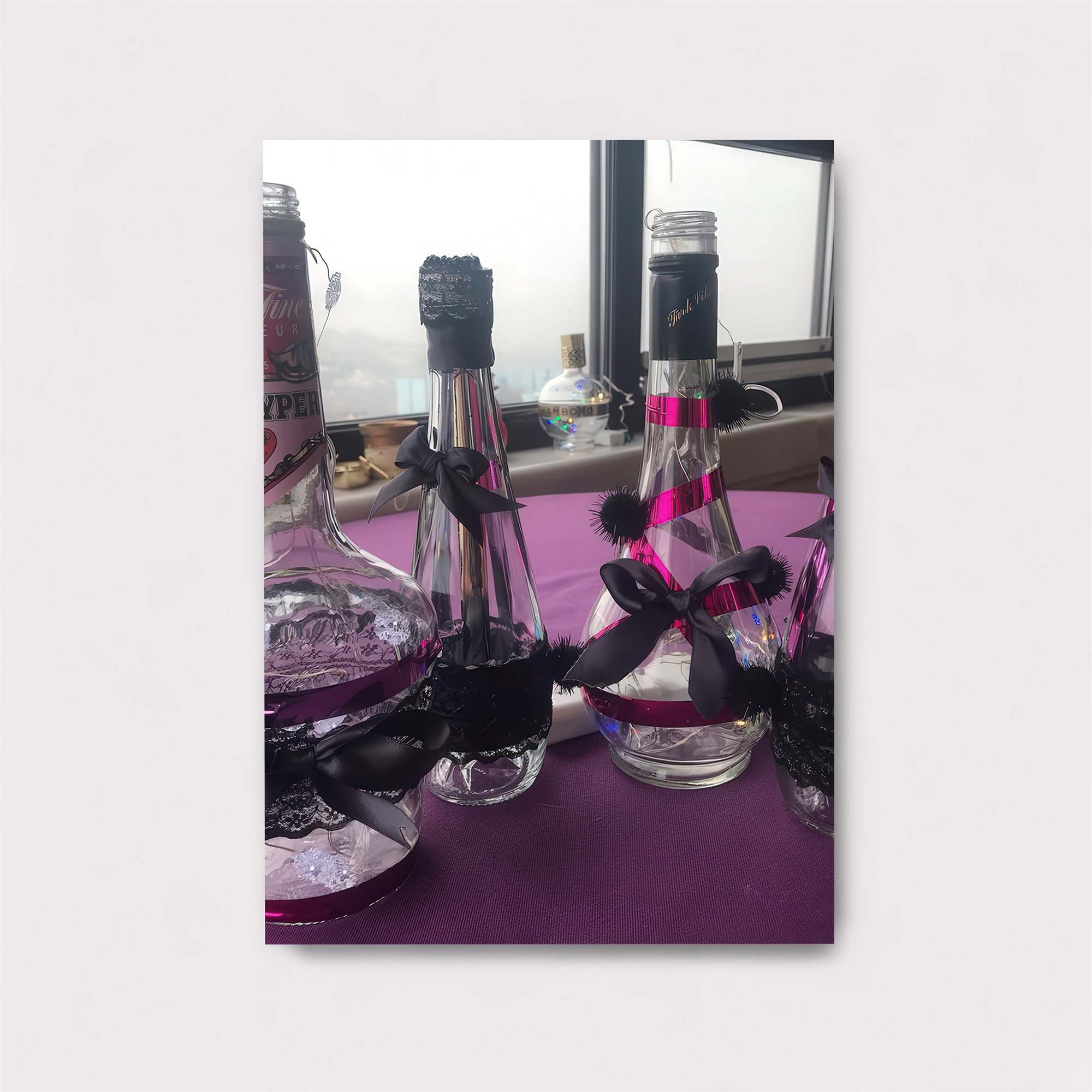 Aerial Radiance Safe Wall Magnetic / M