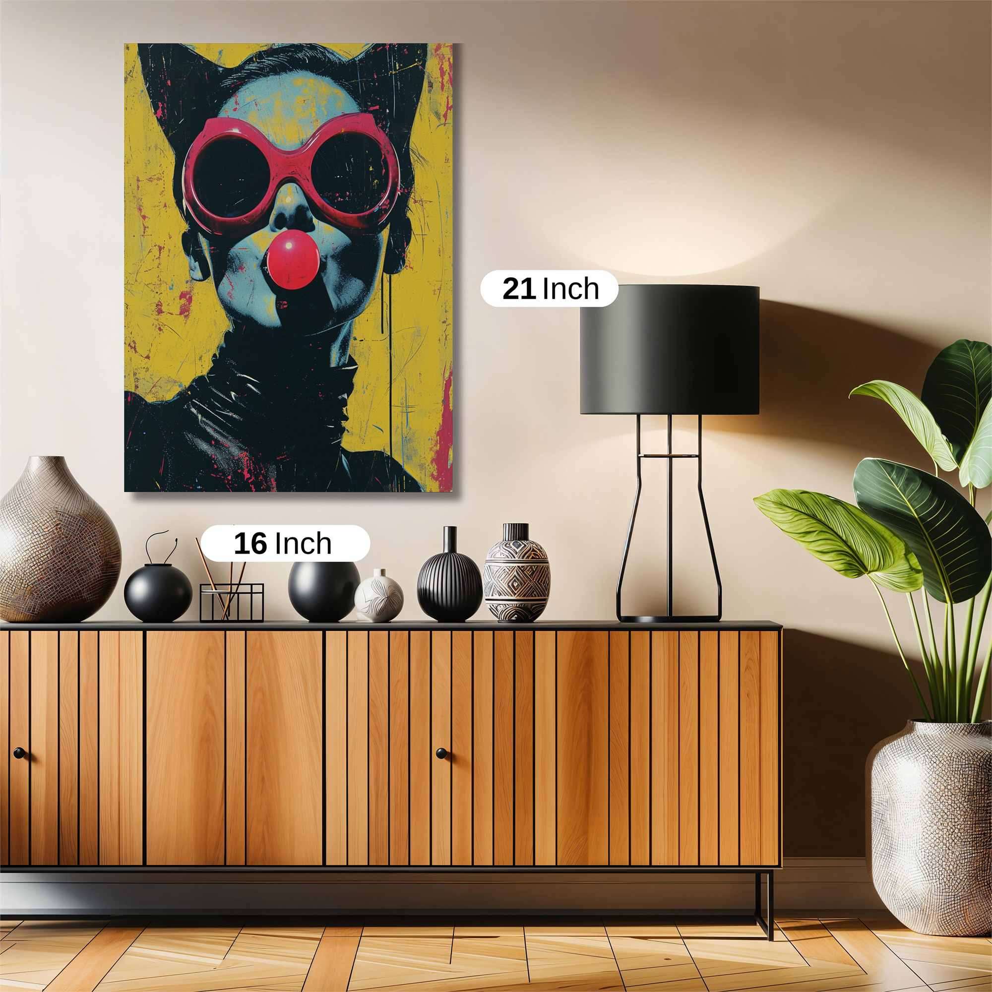 Catwoman Playful Safe Wall Magnetic / M